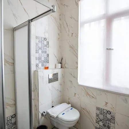 1826 Heritage Hotel *
